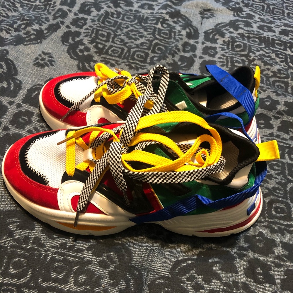 New EAF athletics shoes